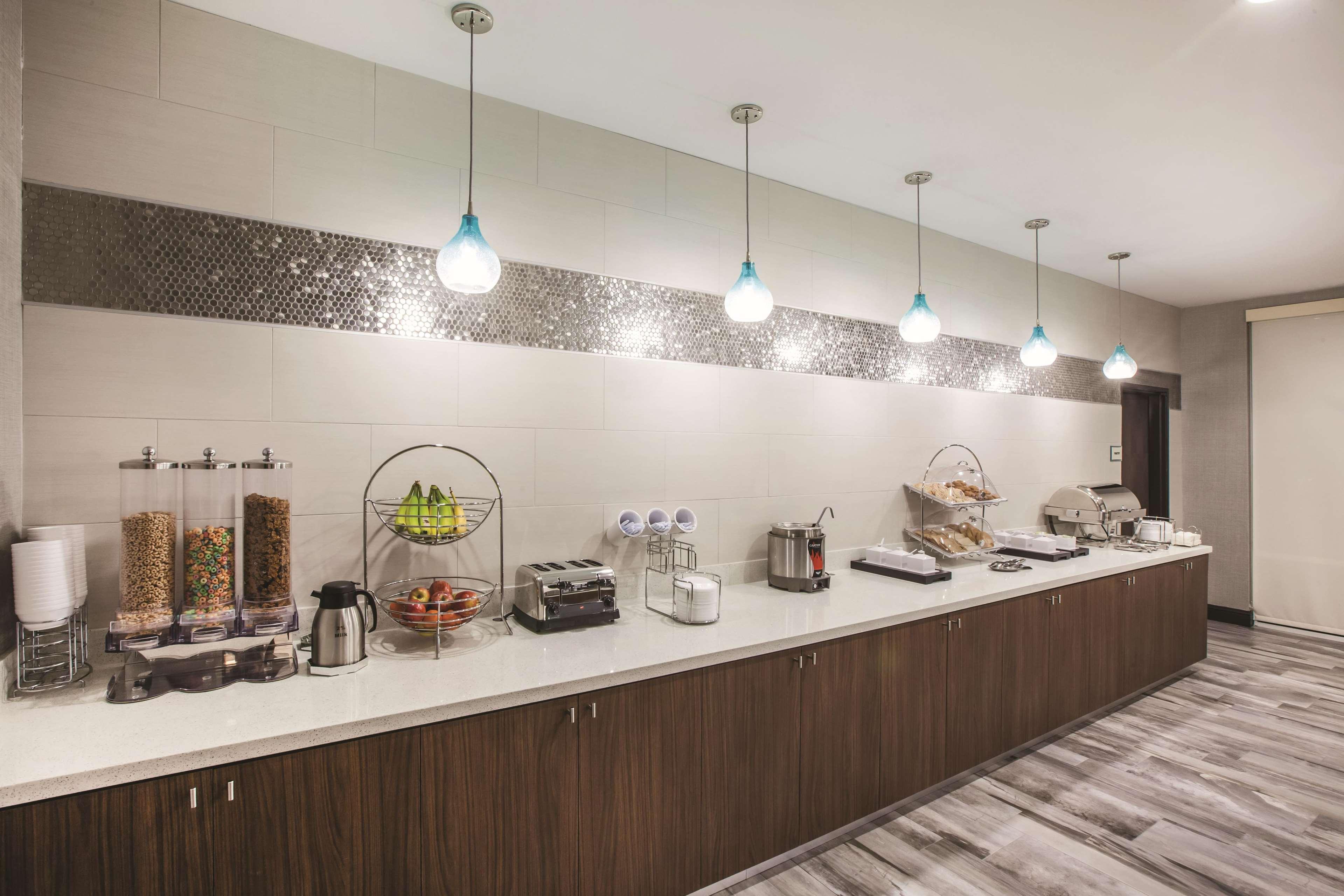 La Quinta Inn & Suites Port Allen La Kültér fotó