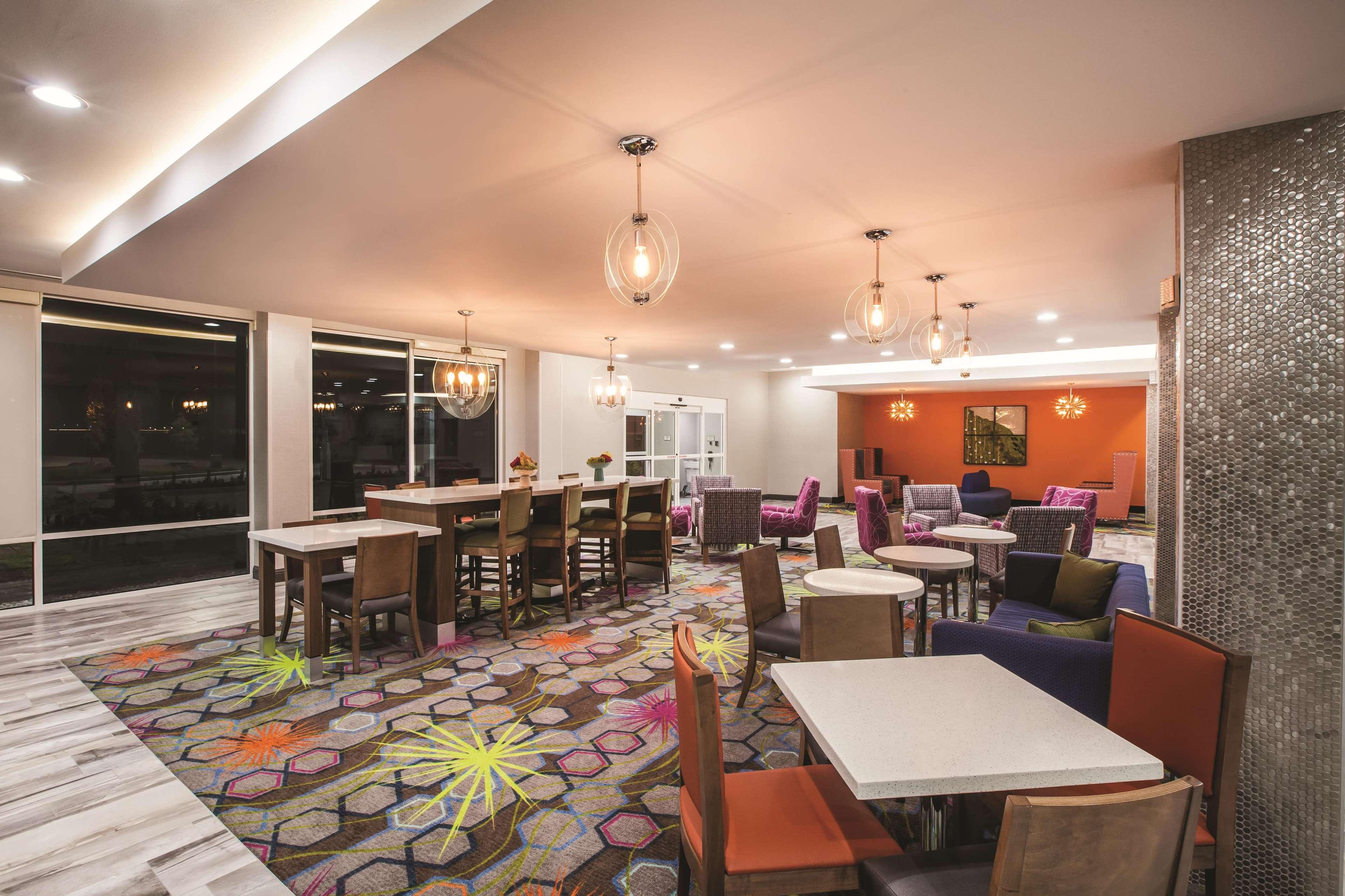 La Quinta Inn & Suites Port Allen La Kültér fotó